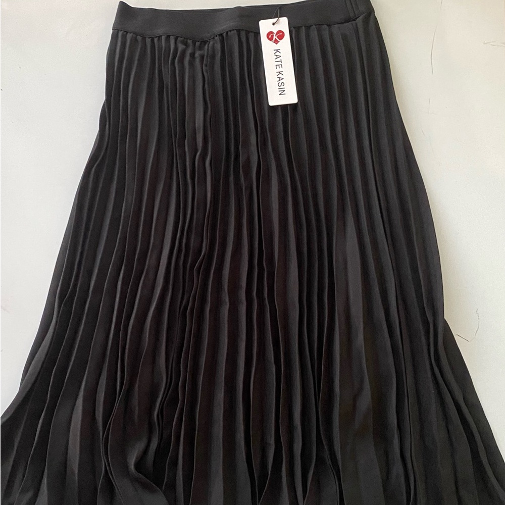 Woman’s high waist pleated A-Line swing skirt